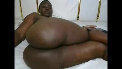 blacksexygold122 online show from 02.12.25