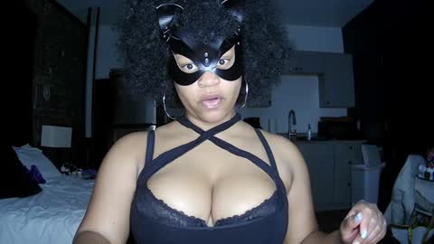 Queen Siren online show from 01.12.25