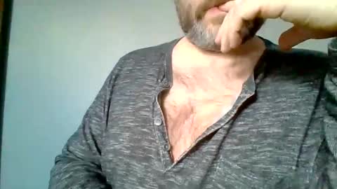 Snapshot of blah_pgh chatting on 02.25.26 Blah online show from 02.25.26