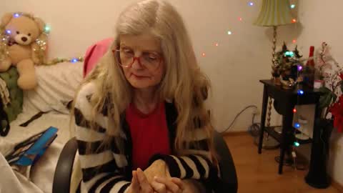 Snapshot of blairfort chatting on 12.14.24 blairfort online show from 12.14.24