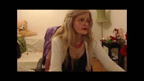 Snapshot of blairfort chatting on 02.15.25 blairfort online show from 02.15.25