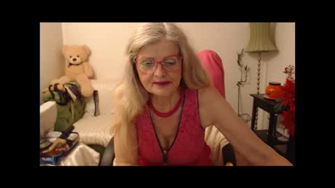 Snapshot of blairfort chatting on 11.12.25 blairfort online show from 11.12.25