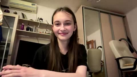 Snapshot of blairpimenta chatting on 05.31.26 Mia online show from 05.31.26