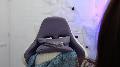   online show from 10.16.25