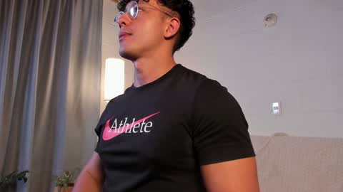 Snapshot of blake_levi chatting on 12.28.24 Blake Levi Independent Model online show from 12.28.24