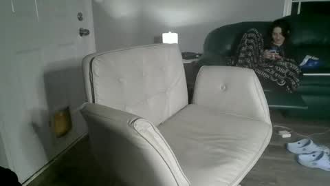 Snapshot of blakemeadowxoxo chatting on 11.12.25 LipsofanAngell online show from 11.12.25