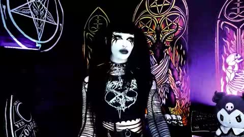   online show from 11.01.25