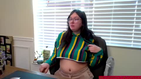 Snapshot of blazyyjane chatting on 12.25.24 Blazyy Jane online show from 12.25.24