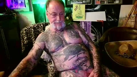 Snapshot of blindsurfer780299 chatting on 07.26.26 blindsurfer780299 online show from 07.26.26