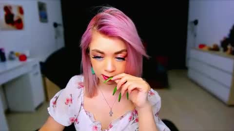 Nicole online show from 01.15.25