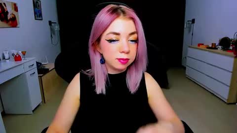 Nicole online show from 01.20.25