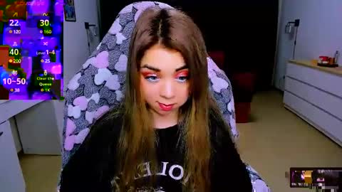 Nicole online show from 03.08.25