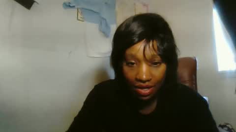 blknoranged33 online show from 10.17.25