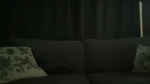 Snapshot of bllyidol chatting on 11.10.25 BlIdoL online show from 11.10.25