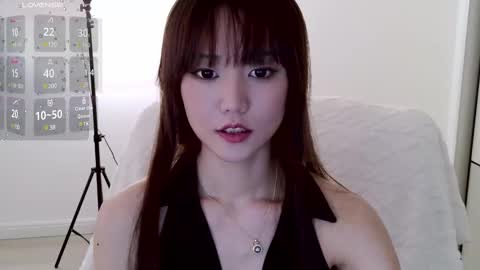 Snapshot of blon_kater chatting on 12.15.24 YoYo online show from 12.15.24