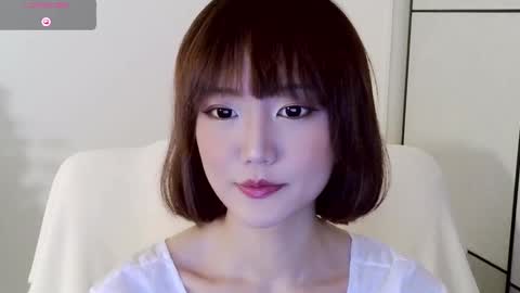 Snapshot of blon_kater chatting on 12.27.24 YoYo online show from 12.27.24