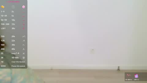 Snapshot of blon_kater chatting on 09.22.25 YoYo online show from 09.22.25