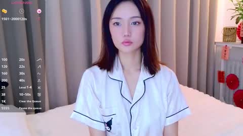 Snapshot of blon_kater chatting on 02.04.26 YoYo online show from 02.04.26