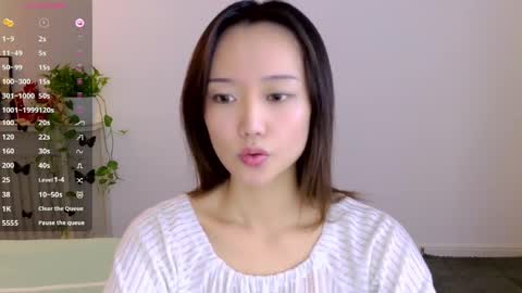 Snapshot of blon_kater chatting on 04.25.26 YoYo online show from 04.25.26