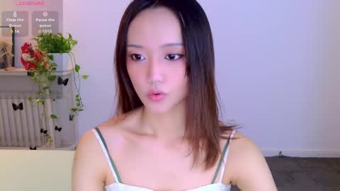 Snapshot of blon_kater chatting on 05.15.26 YoYo online show from 05.15.26