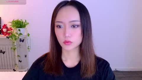 Snapshot of blon_kater chatting on 05.29.26 YoYo online show from 05.29.26