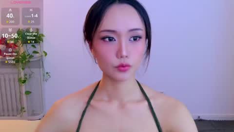 Snapshot of blon_kater chatting on 06.07.26 YoYo online show from 06.07.26