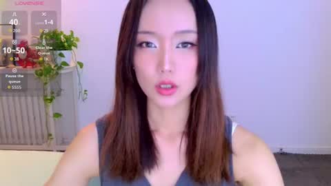 Snapshot of blon_kater chatting on 06.16.26 YoYo online show from 06.16.26