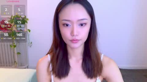 Snapshot of blon_kater chatting on 06.19.26 YoYo online show from 06.19.26