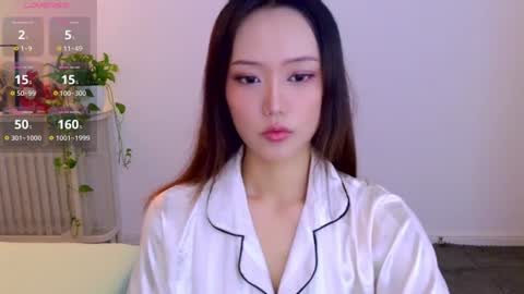 Snapshot of blon_kater chatting on 06.20.26 YoYo online show from 06.20.26