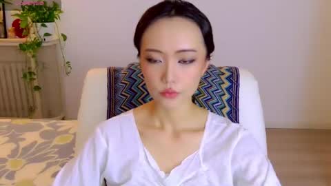 Snapshot of blon_kater chatting on 07.23.26 YoYo online show from 07.23.26