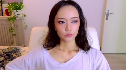 Snapshot of blon_kater chatting on 07.24.26 YoYo online show from 07.24.26