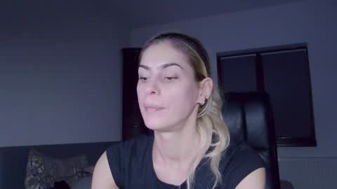 Snapshot of blonde4pasion chatting on 12.07.24 blonde4pasion online show from 12.07.24
