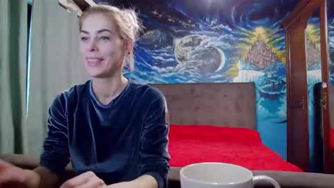 Snapshot of blonde4pasion chatting on 01.23.25 blonde4pasion online show from 01.23.25