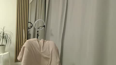 Snapshot of blonde_angel20 chatting on 02.11.26 Nicole online show from 02.11.26