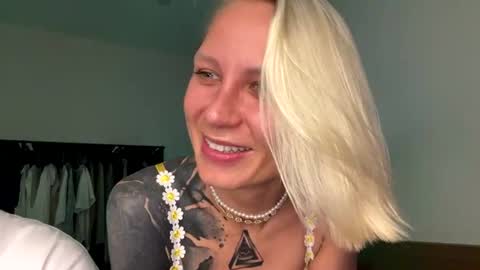 Snapshot of blonde_fuck_couple chatting on 06.16.26 blonde_fuck_couple online show from 06.16.26