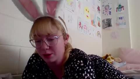 Katie online show from 04.05.26