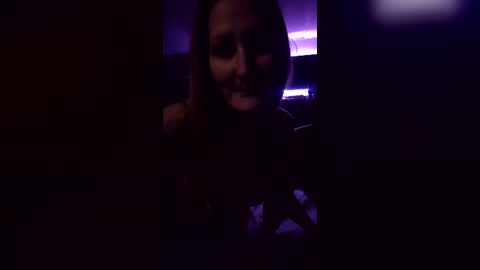 Snapshot of blondebaddie2026 chatting on 06.18.26 blondebaddie2026 online show from 06.18.26