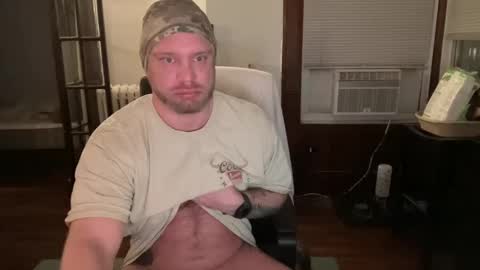 Snapshot of blondebluebear chatting on 01.09.25 blondebluebear online show from 01.09.25