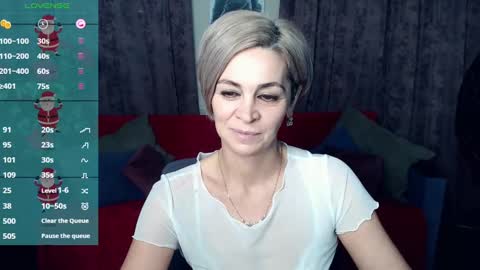 Snapshot of blondemommy_77 chatting on 12.30.24 Lola online show from 12.30.24