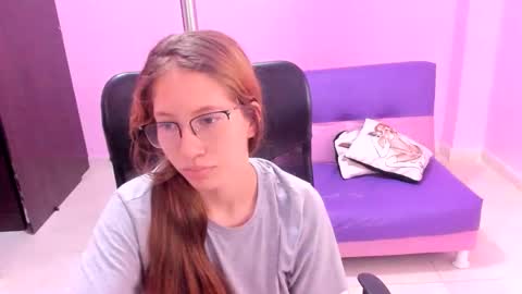 Snapshot of blondie_dirty_squirt chatting on 04.28.26 blondie_dirty_squirt online show from 04.28.26