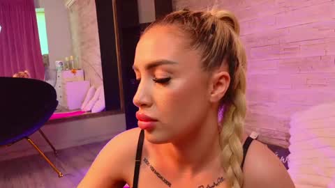 Kiki online show from 05.28.26
