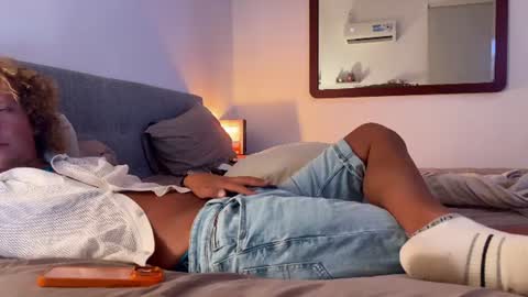 Blond and curly online show from 07.16.26