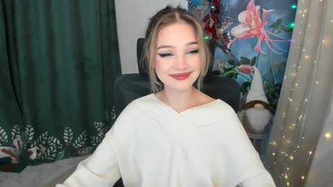 Snapshot of bloomingheart chatting on 12.21.24 Sophia online show from 12.21.24