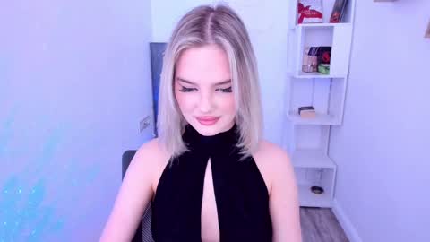 Snapshot of bloomingheart chatting on 03.04.25 Sophia online show from 03.04.25
