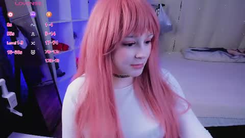 Snapshot of blossomanna chatting on 07.20.26 Hey HELP ME TO RICH 100 THUMBS UP online show from 07.20.26