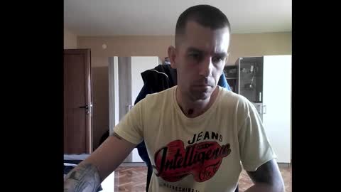 Runaway online show from 11.01.25