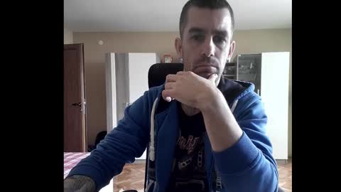 Runaway online show from 02.10.26