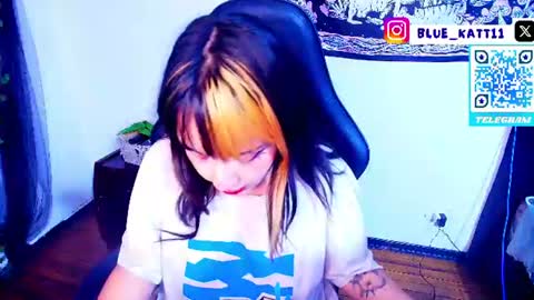 Snapshot of blue_katt chatting on 07.29.26 blue katt online show from 07.29.26
