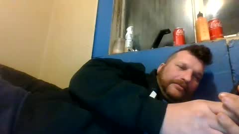 Snapshot of bluedemoneyes1986 chatting on 02.27.25 bluedemoneyes1986 online show from 02.27.25