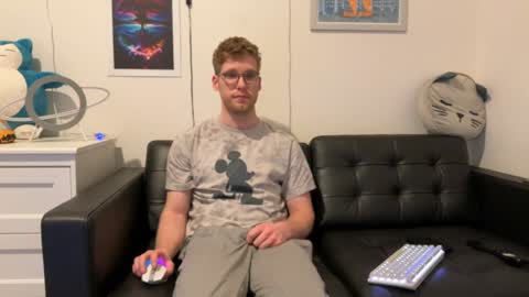 Snapshot of blueeyedtallguy chatting on 12.30.24 blueeyedtallguy online show from 12.30.24